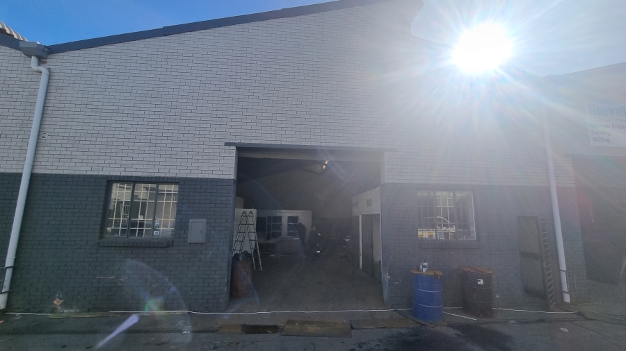 To Let commercial Property for Rent in Montague Gardens Western Cape
